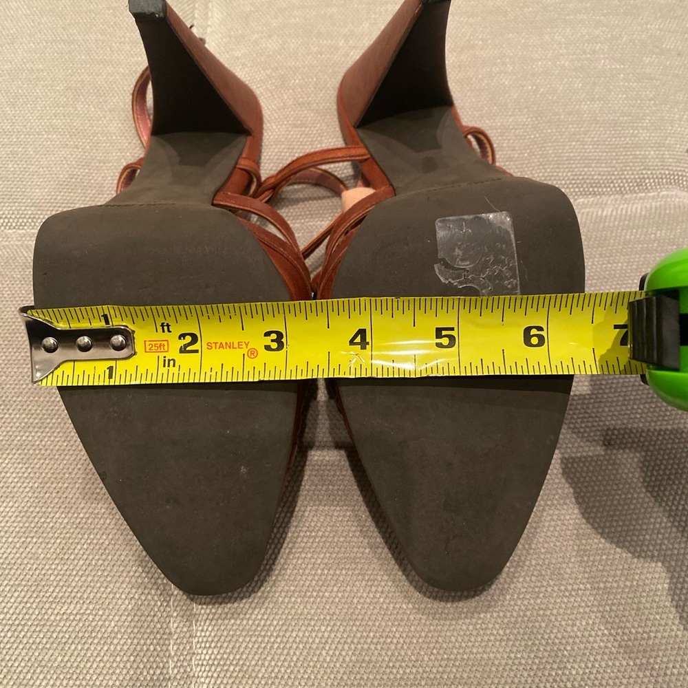Miu Miu Platform Heels / Mary Janes. Size 7.5 - Picture 8 of 8